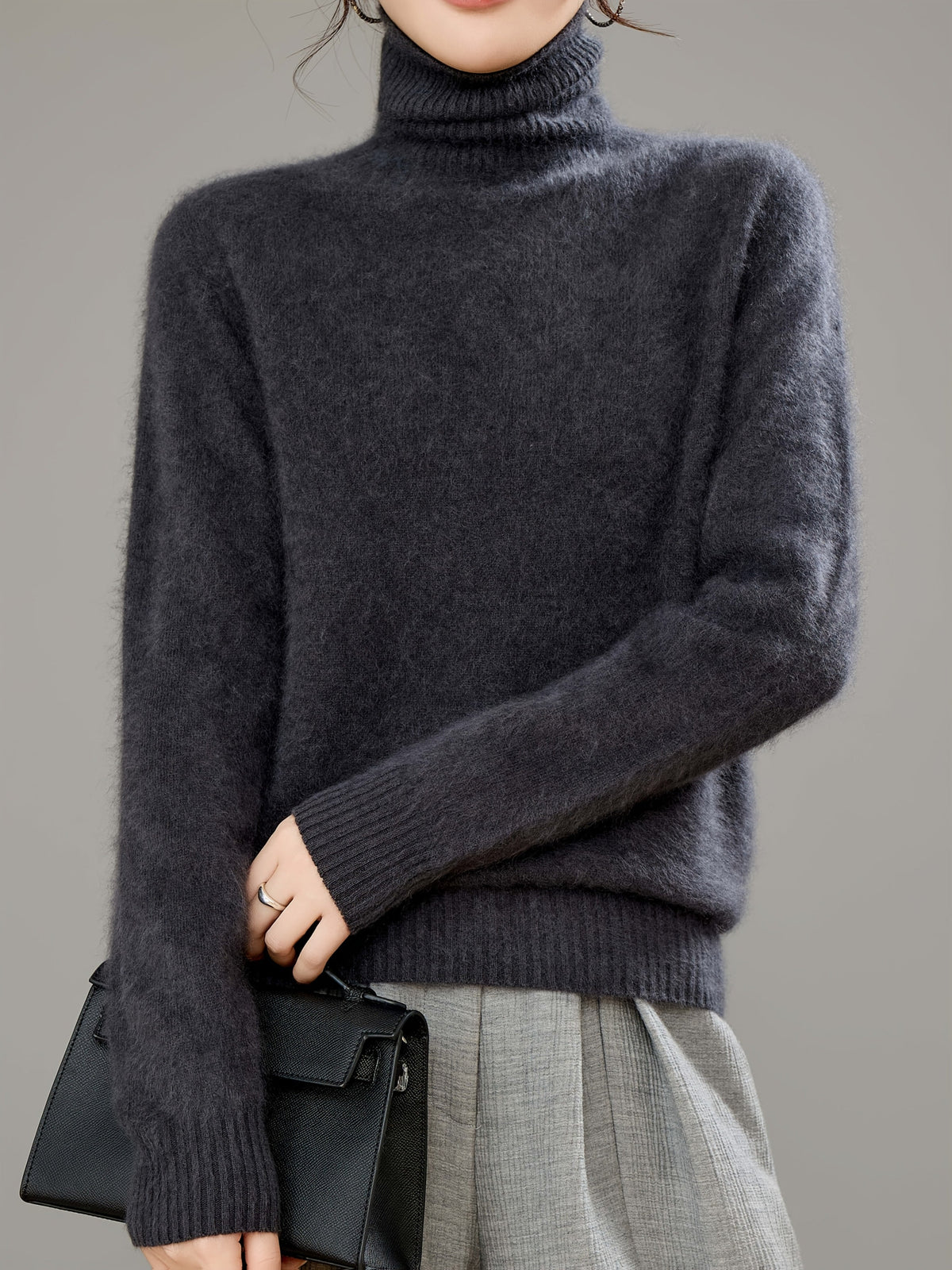 Women's Roll-Neck Jumper – Soft Knit and Relaxed Fit