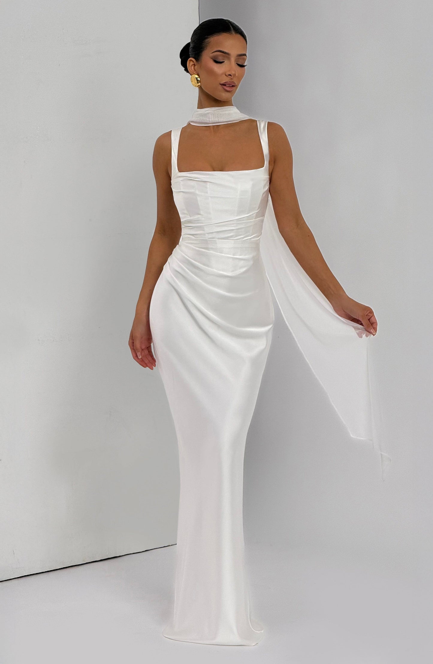 Koriora | Robe longue satinée Yolanthe
