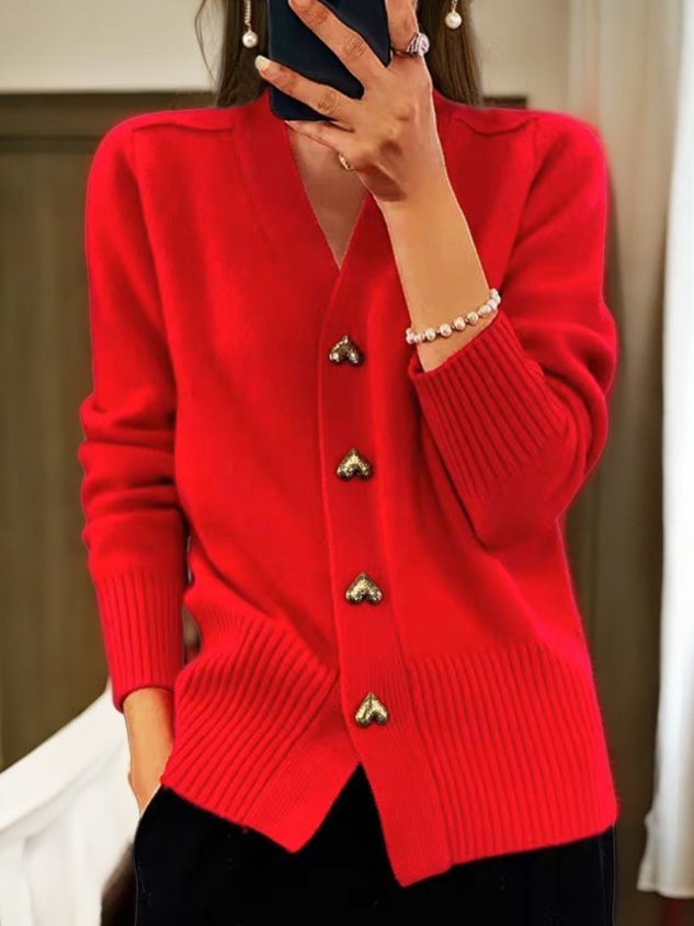 Cardigan Col V Boutons Cœur Femme Finitions Côtelées & Féminité Élégante