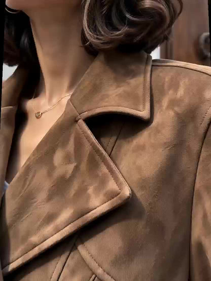 Veste Femme Marron Effet Daim à Ceinture – Coupe Courte & Col à Revers