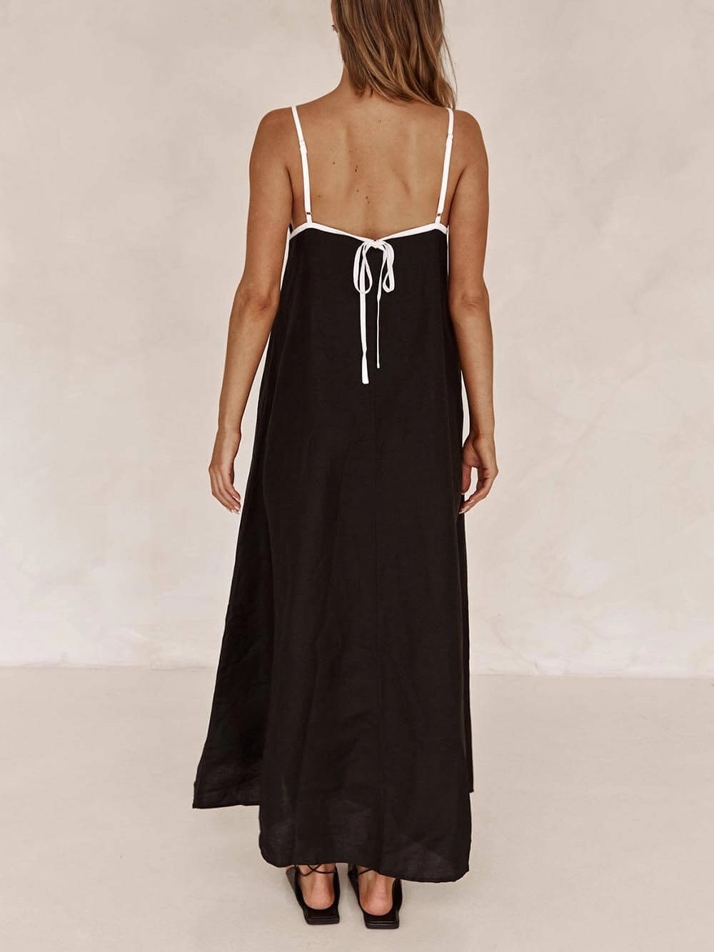 Robe à bretelles contrastante de style vacances classique
