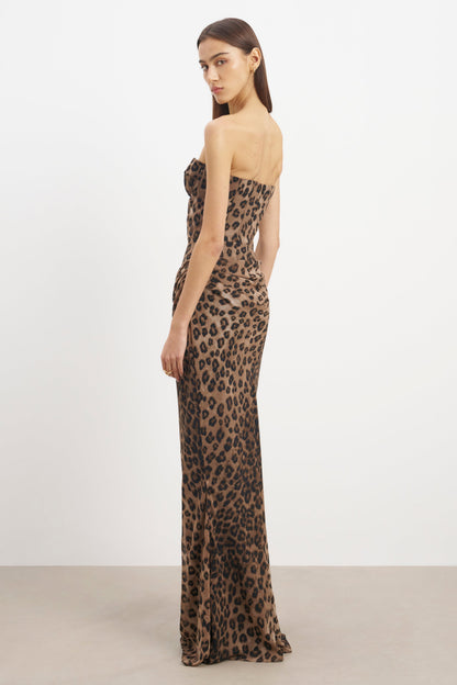 Koriora | Robe Maxi Léopard Chemaine — Corset Sculptant & Drapé Sweetheart
