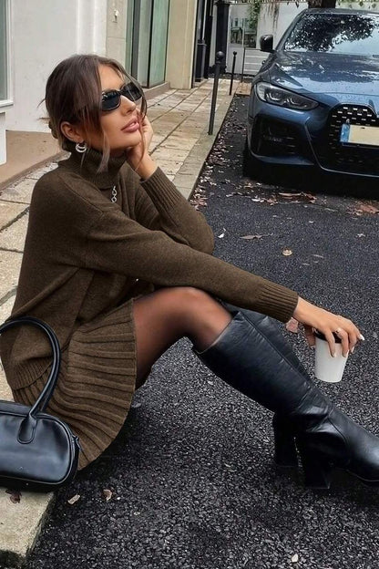 Koriora | Ensemble 2 Pièces Emily Chocolat — Col Roulé Oversize & Jupe Plissée Automne