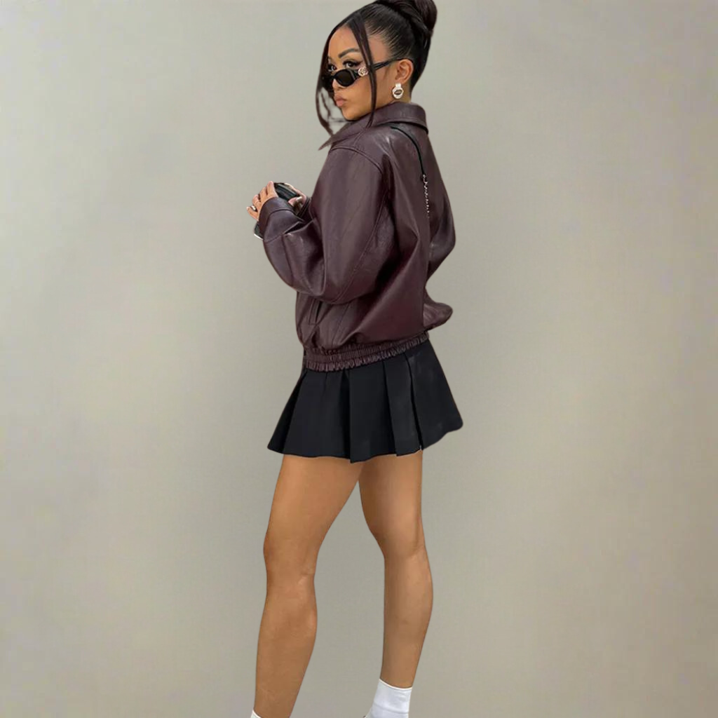 Koriora | Veste Berry Luxe Bordeaux — Cuir Vegan Premium & Élégance Audacieuse Automne