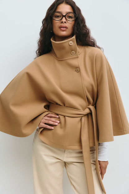Koriora | Cape Loreza — Cape Femme Élégante & Manteau Mi-Saison Chic Intemporel