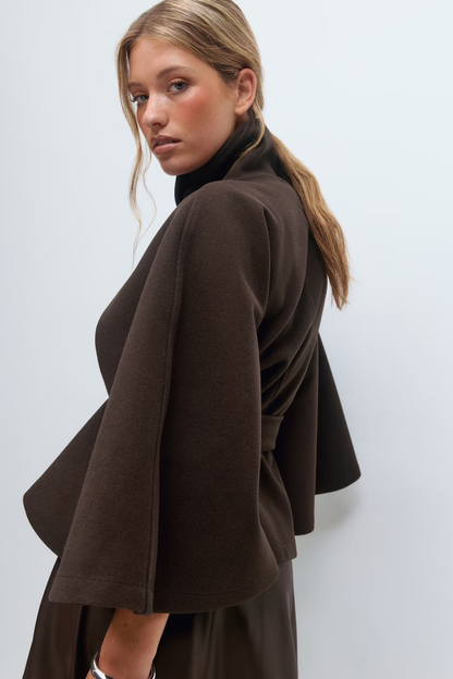 Koriora | Cape Loreza — Cape Femme Élégante & Manteau Mi-Saison Chic Intemporel