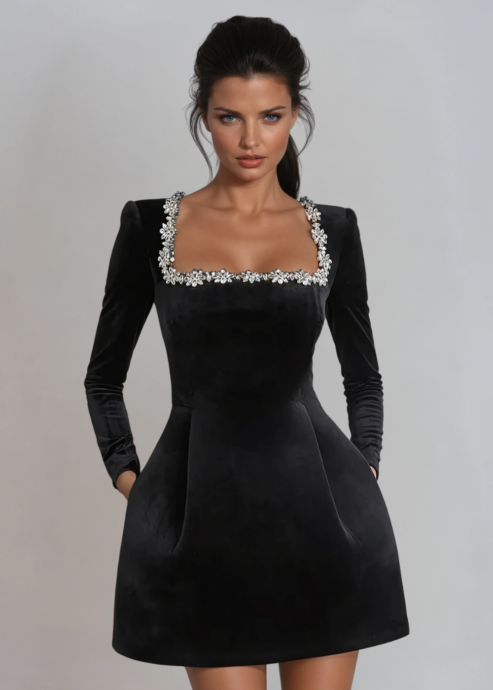 Koriora | Robe mini en velours Valentina