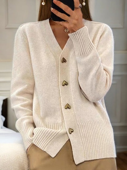 Cardigan Col V Boutons Cœur Femme Finitions Côtelées & Féminité Élégante