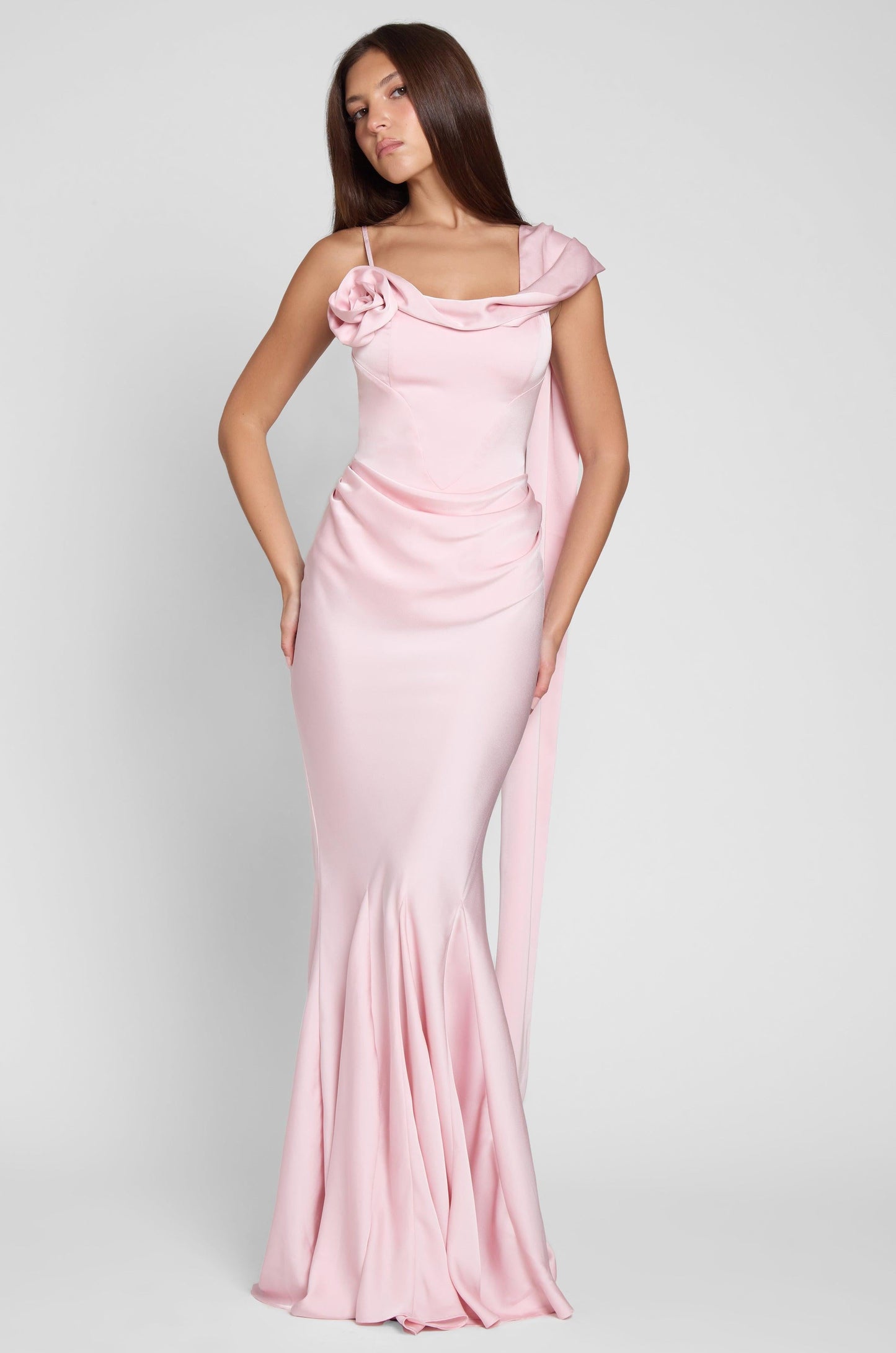 Koriora | Robe Maxi Céline — Corset Satiné & Rosette Épaule Romantique