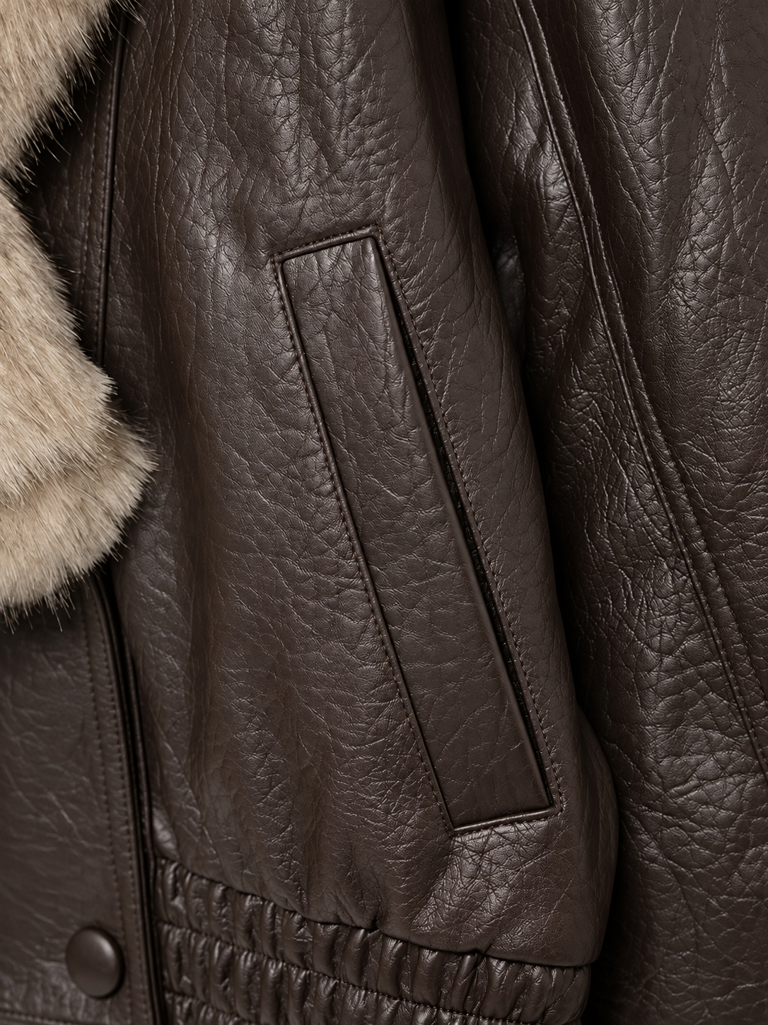 Veste Femme Marron en Simili Cuir à Grand Col Fourrure – Coupe Oversize