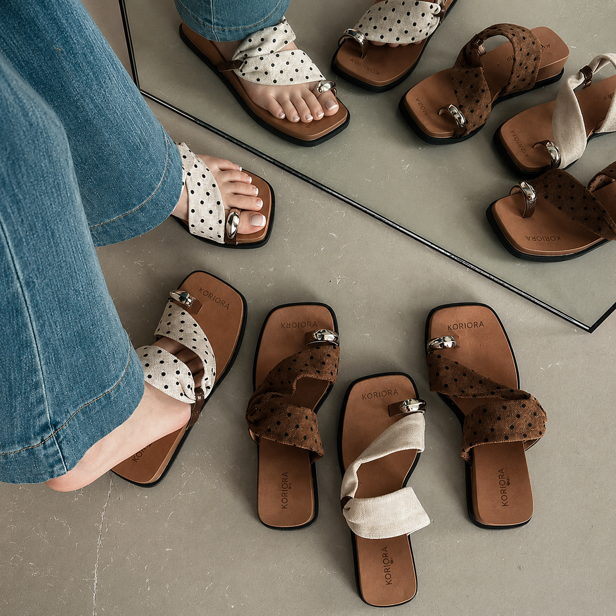 Koriora | Sandales Plates Femme Bohème Entredoigt Été — Tissu Détail Métallique
