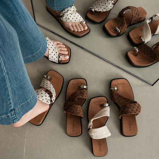 Koriora | Sandales Plates Femme Bohème Entredoigt Été — Tissu Détail Métallique