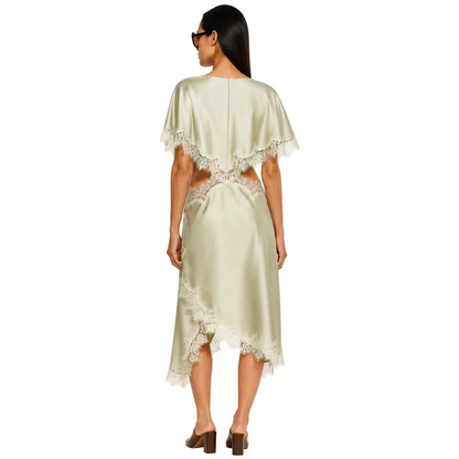 Koriora | Inaya Robe Longue Satinée Vert Sauge avec Dentelle – Robe Élégante Femme