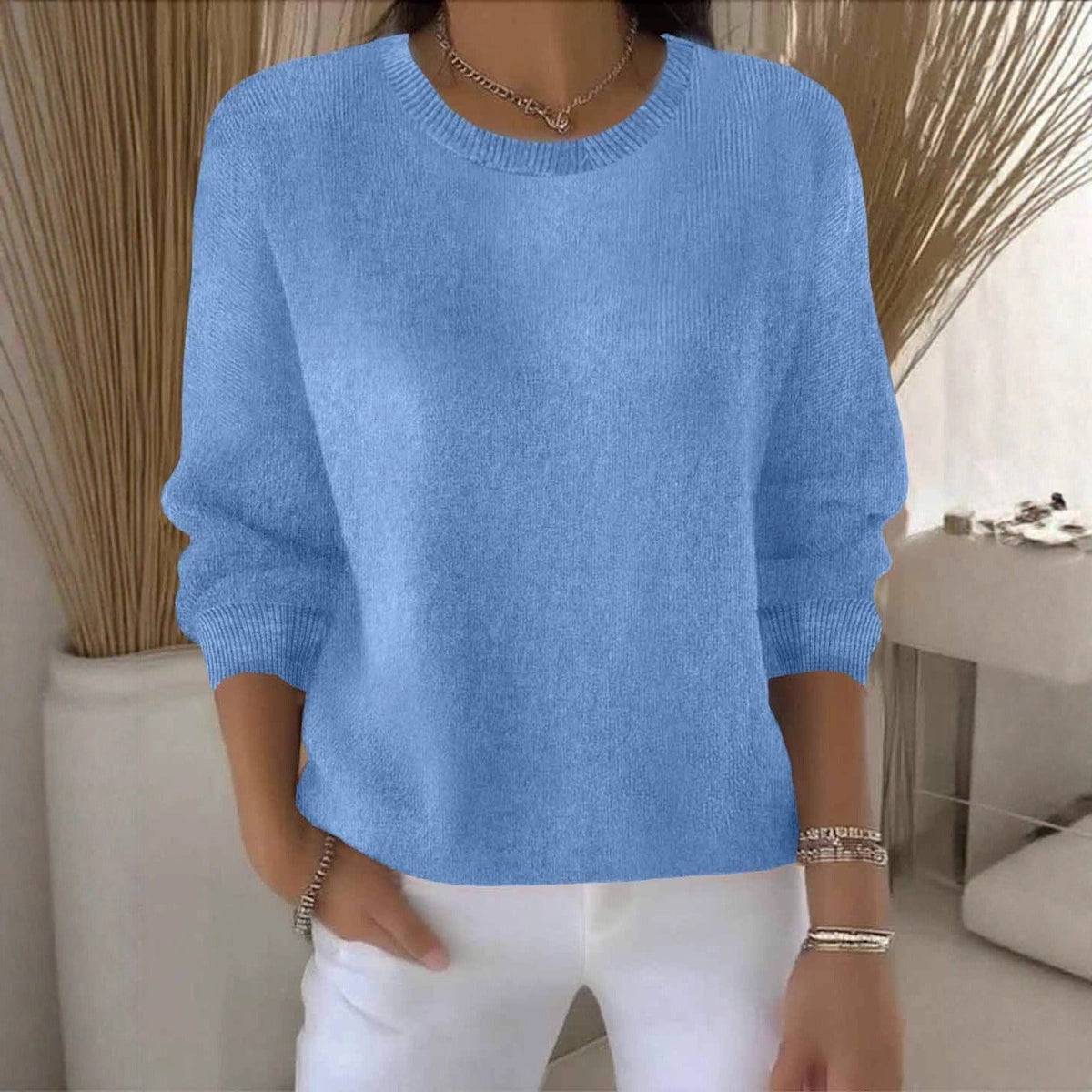 Koriora | Women's Long-Sleeved Round-Neck Jumper — Relaxed Fit and Timeless Elegance