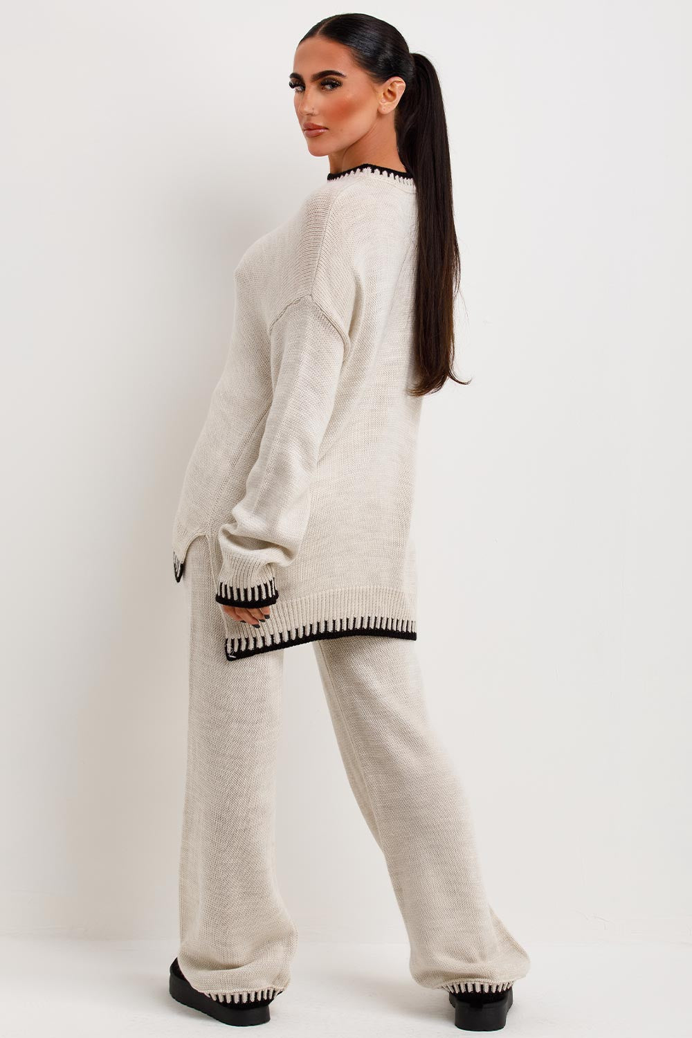 Koriora | Ensemble Knit Marelle Beige – Ensemble Femme 2 Pièces Maille | Cardigan Boutonné & Mini Jupe Cozy Chic