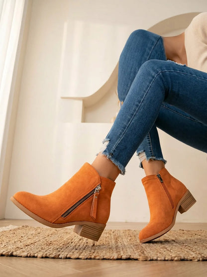 Bottes Femme en Daim à Talon Bloc 4 cm – Zip Latéral