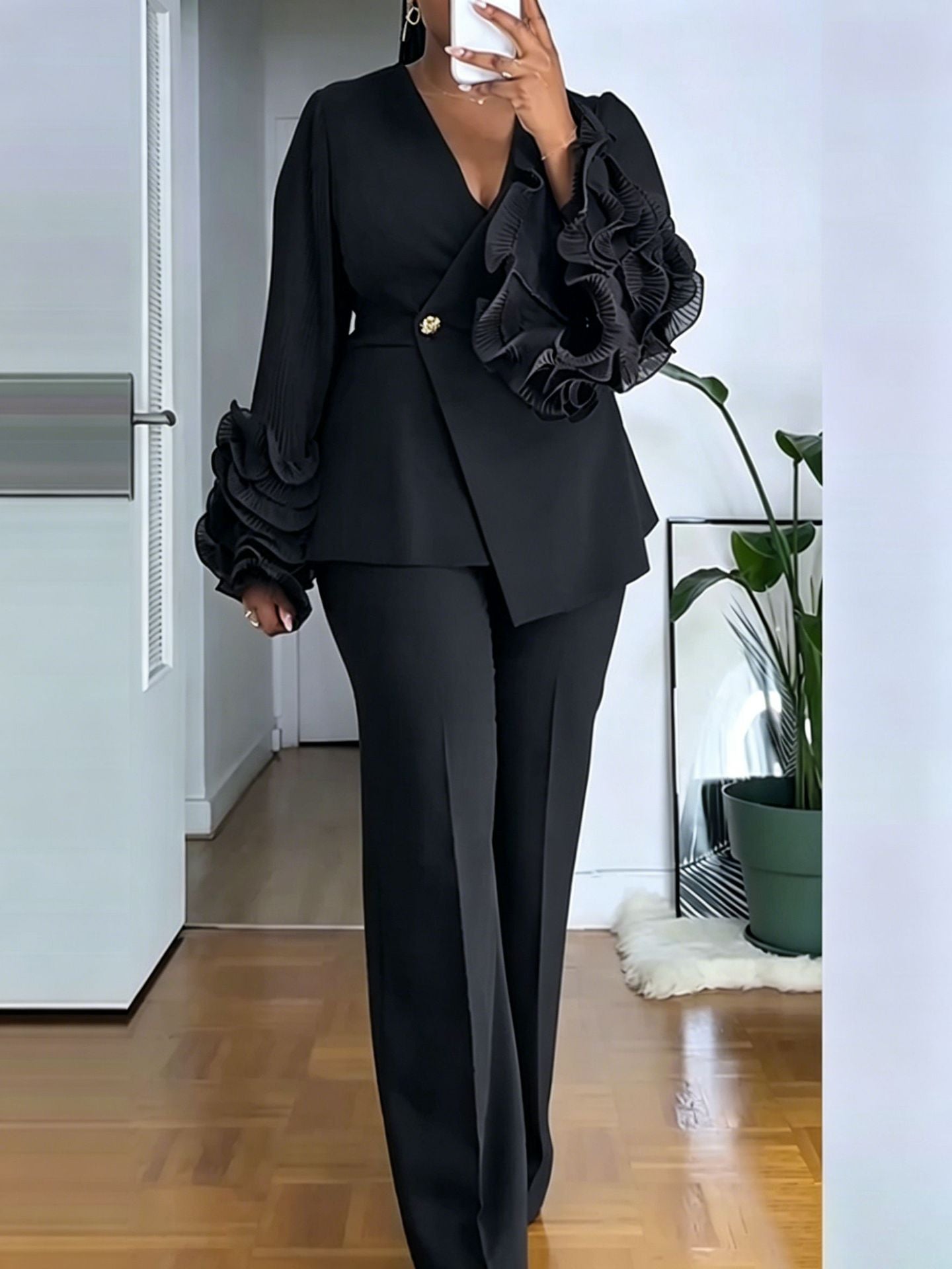 Koriora | Ensemble Tailleur Delphine — Manche Asymétrique Volantée & Veste Cache-Cœur Peplum