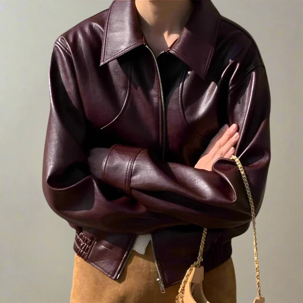 Koriora | Veste Berry Luxe Bordeaux — Cuir Vegan Premium & Élégance Audacieuse Automne