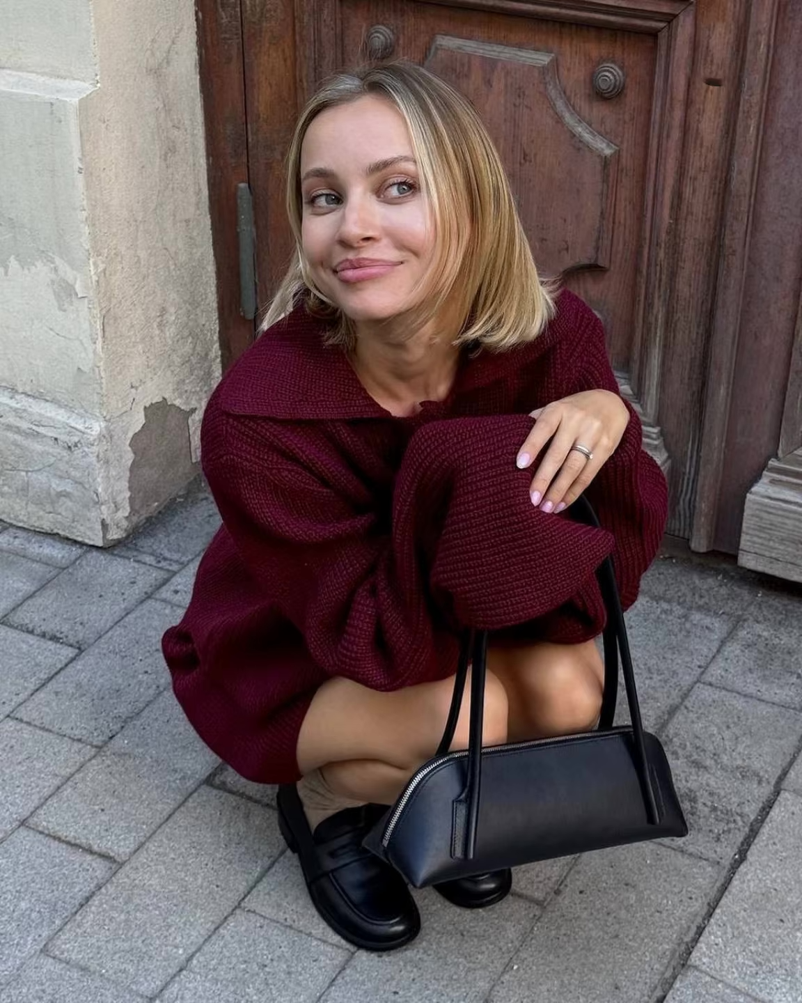 Koriora | Ensemble Knit Mira – Ensemble Femme 2 Pièces Maille | Cardigan Boutonné & Mini Jupe Cozy Chic