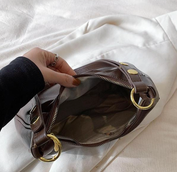 Koriora | Sac Besace Cuir Vegan Cordoba — Vintage & Quincaillerie Dorée