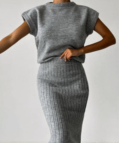 Koriora | Ensemble Maille Élise – Ensemble Femme 2 Pièces | Top Côtelé & Jupe Midi Élégante