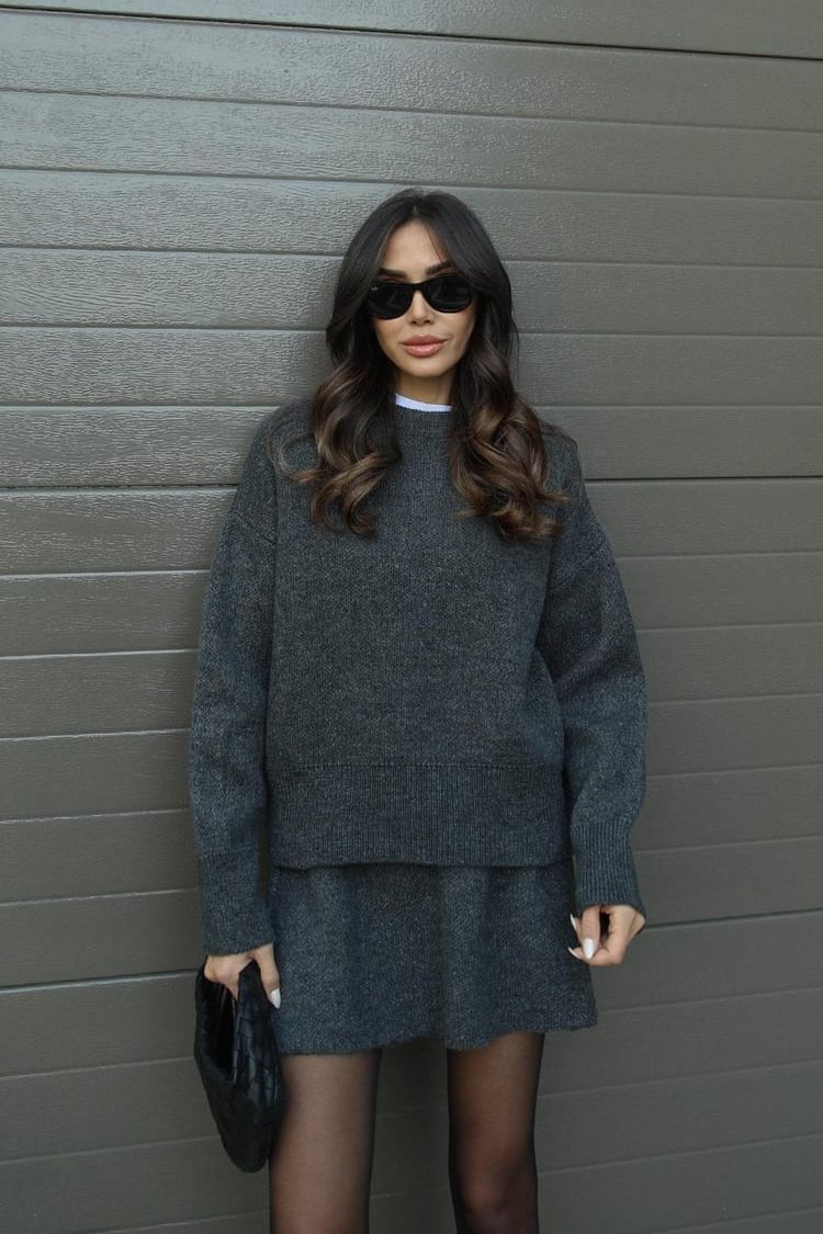 Koriora | Ensemble Cozy 2 Pièces Anora — Pull Oversize & Jupe Automne-Hiver Élégant