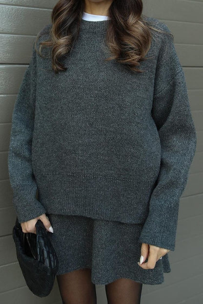 Koriora | Ensemble Cozy 2 Pièces Anora — Pull Oversize & Jupe Automne-Hiver Élégant