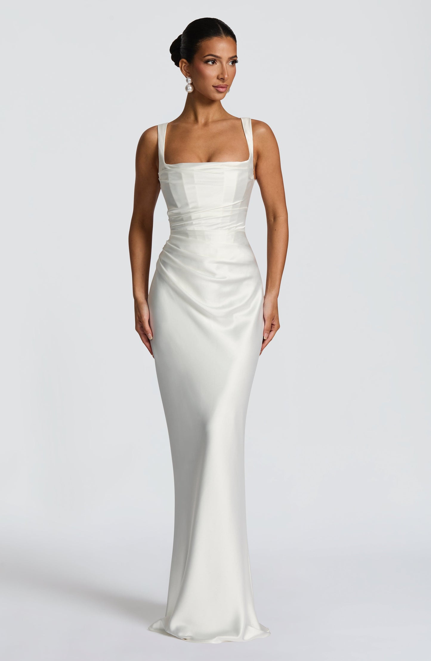 Koriora | Robe longue satinée Yolanthe