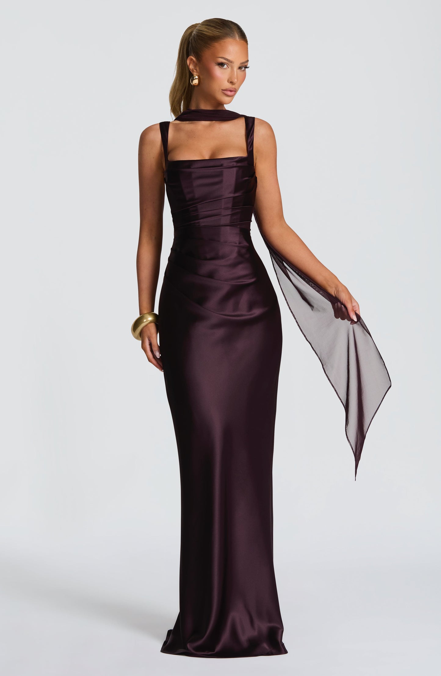 Koriora | Robe longue satinée Yolanthe