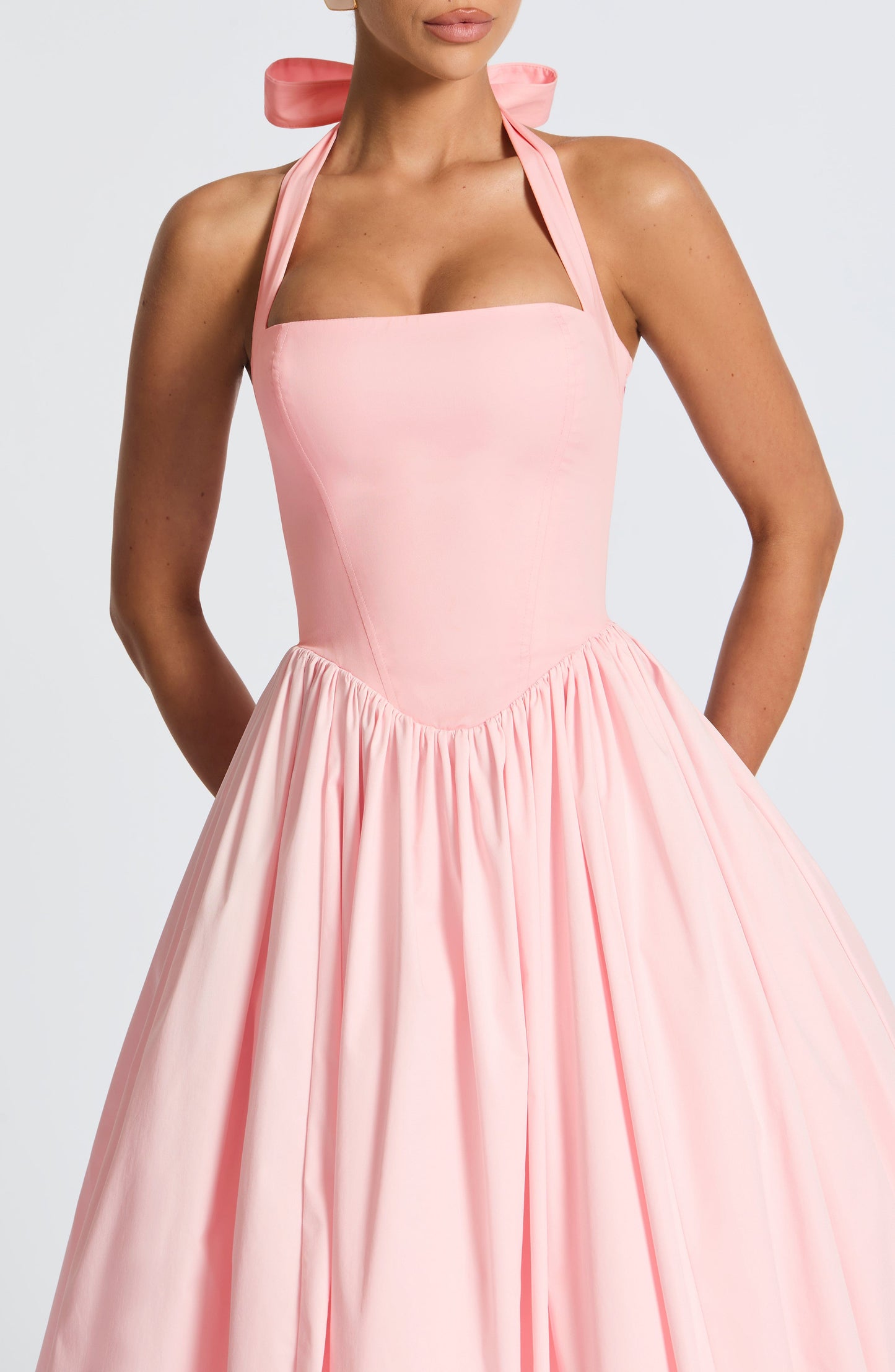 Koriora | Robe Midi Blanche Élégante à Bretelles Jacky