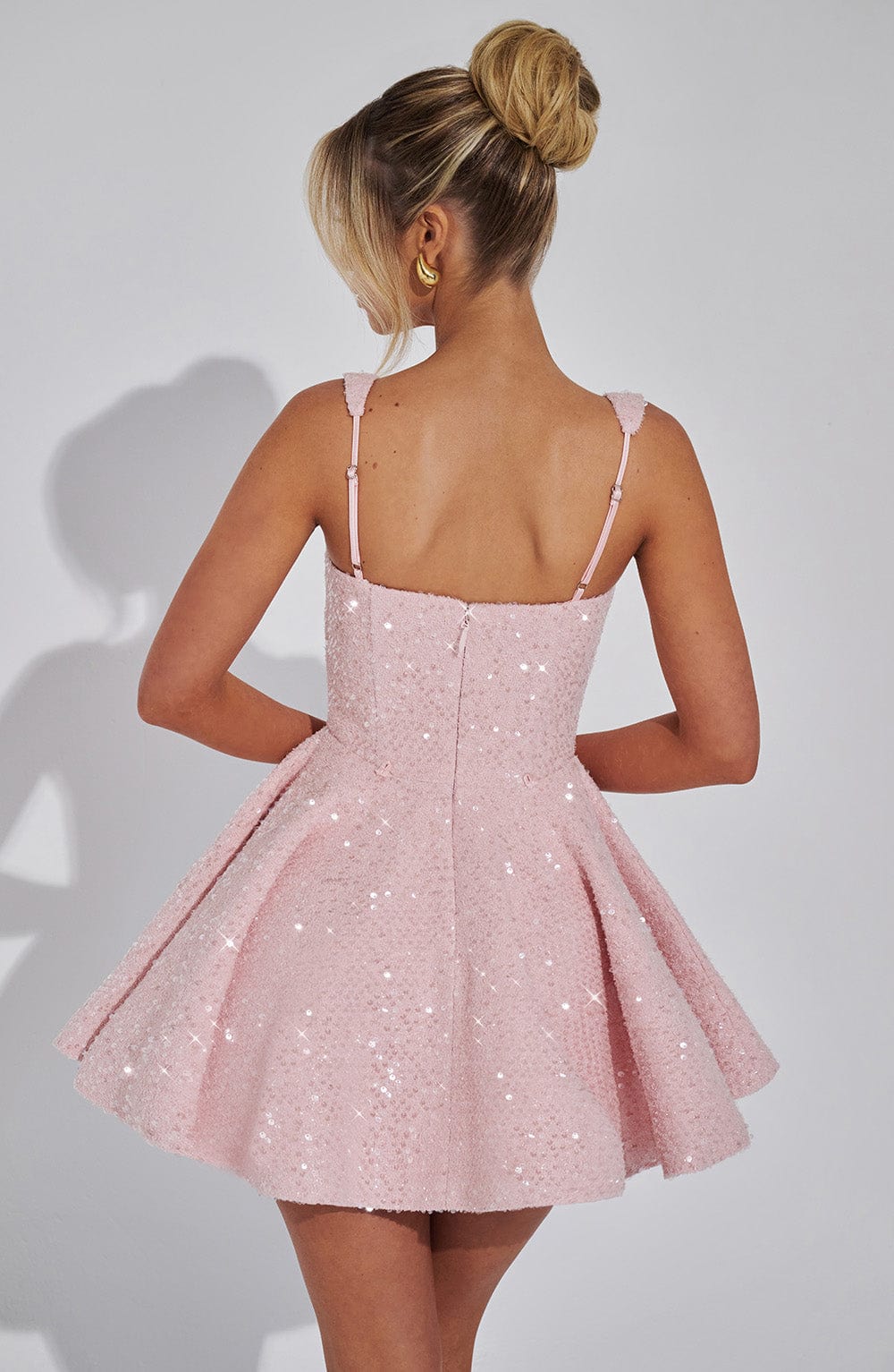 Koriora | Robe Mini Blanche Pailletée à Nœud Élégante Dorothy