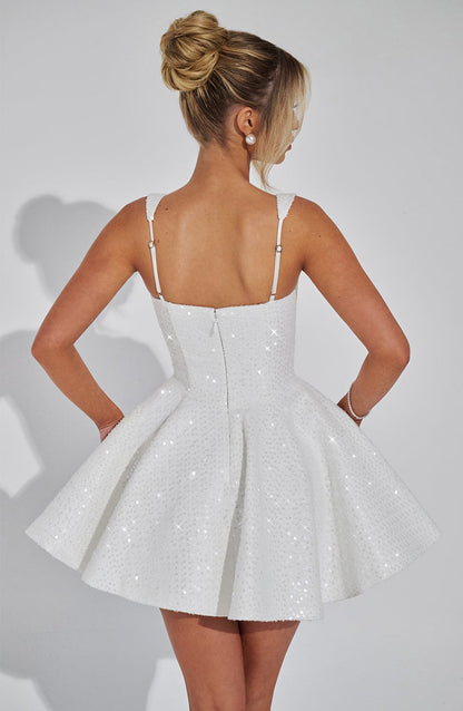Koriora | Robe Mini Blanche Pailletée à Nœud Élégante Dorothy