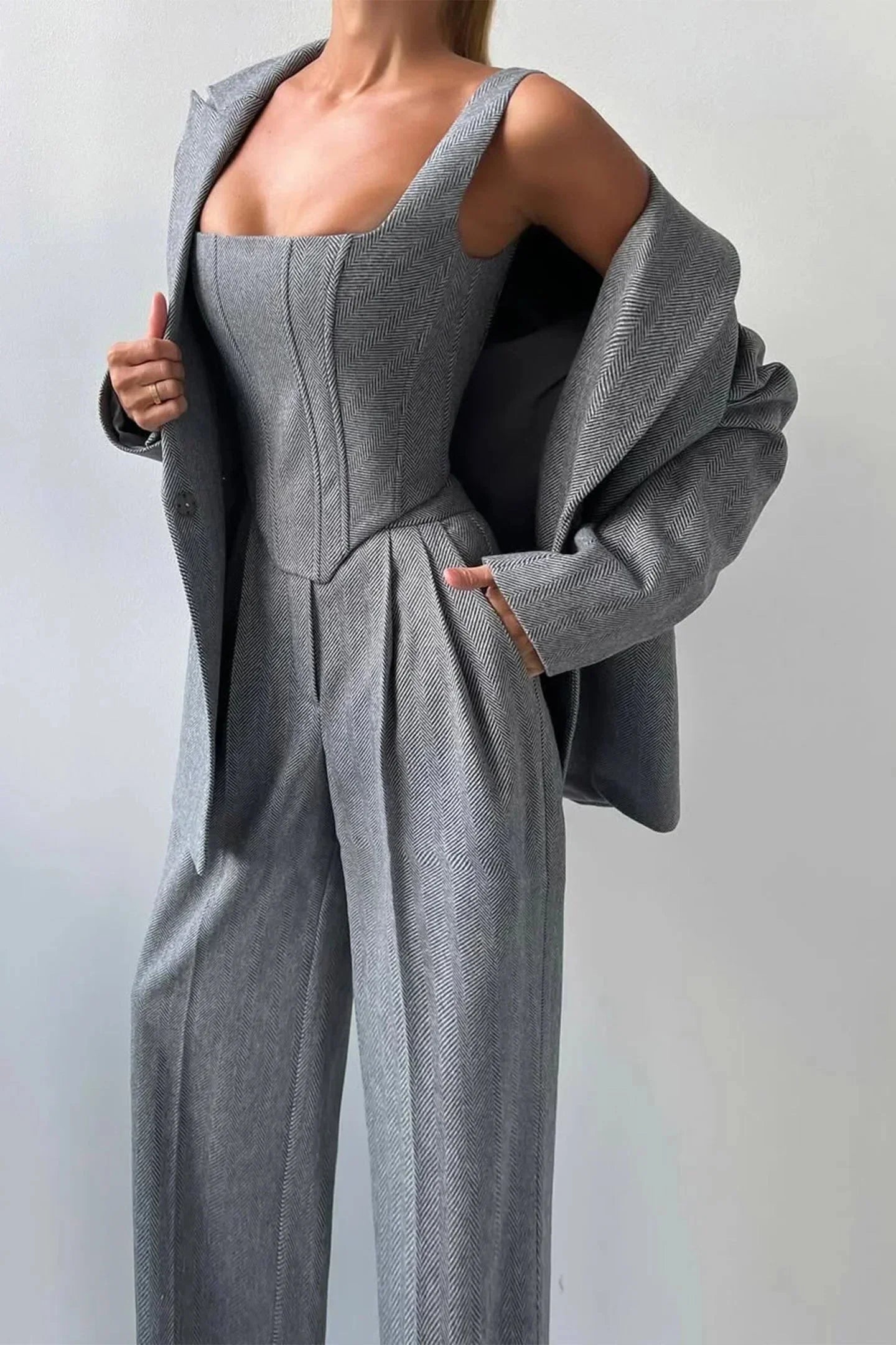 Koriora | Ensemble Blazer & Combinaison Femme — Coupe Structurée & Élégance Professionnelle