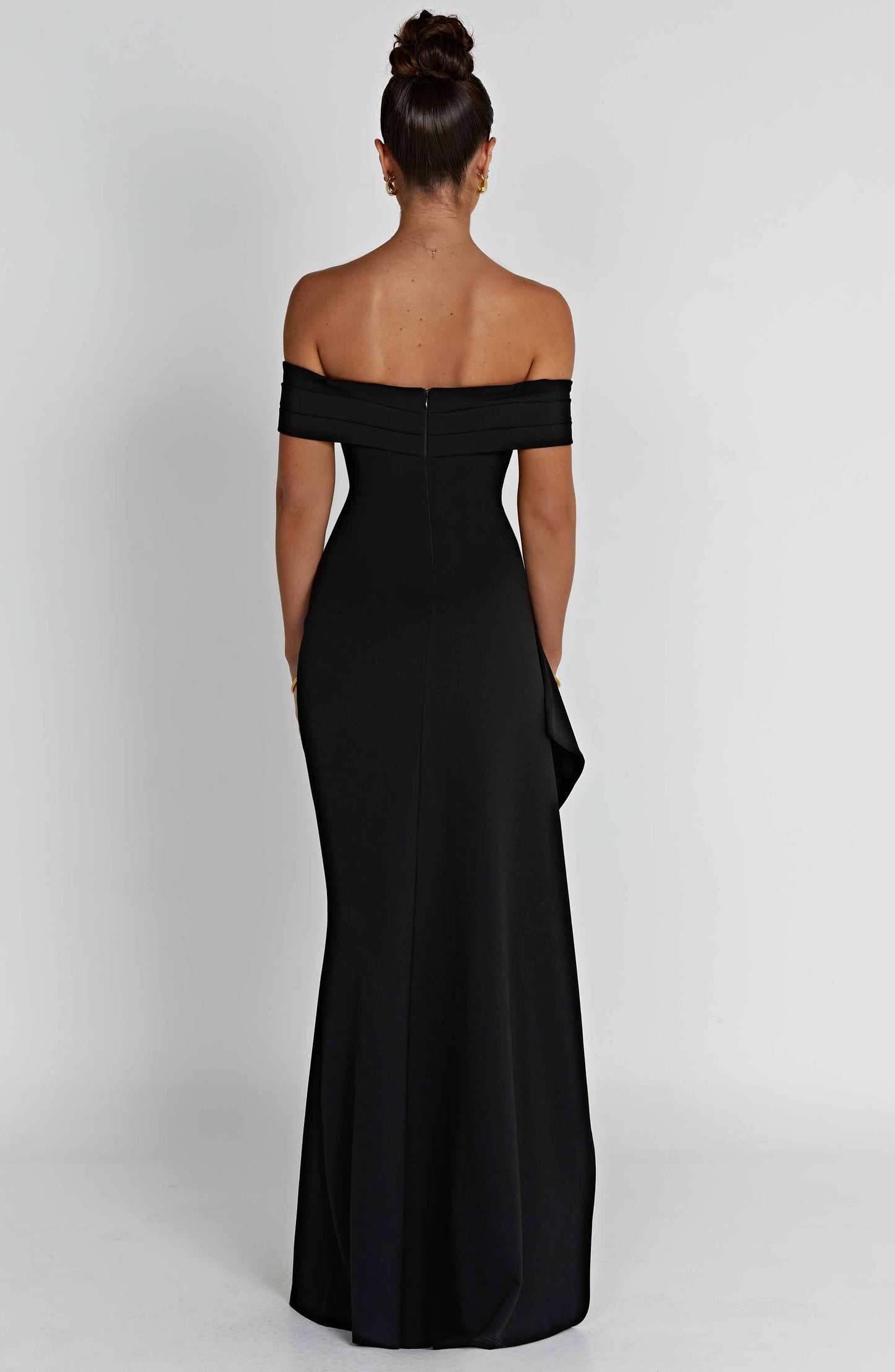 Koriora | Robe Maxi Pailletée Kelly — Bardot Élégant & Fente Haute Glamour