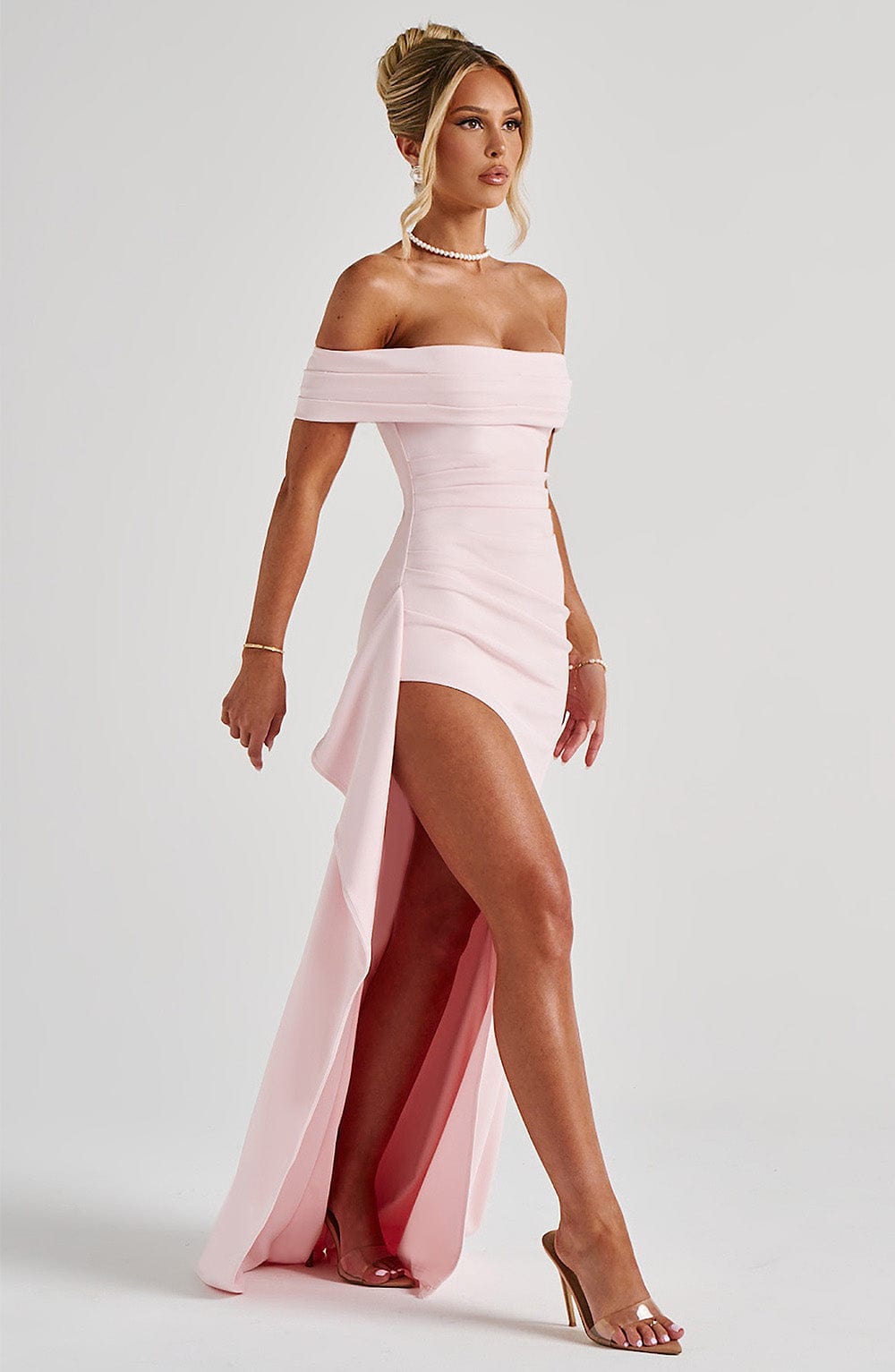Koriora | Robe Maxi Pailletée Kelly — Bardot Élégant & Fente Haute Glamour
