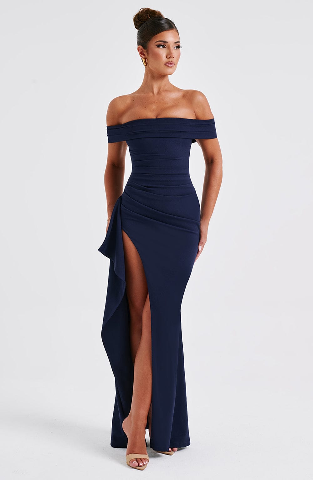Koriora | Robe Maxi Pailletée Kelly — Bardot Élégant & Fente Haute Glamour
