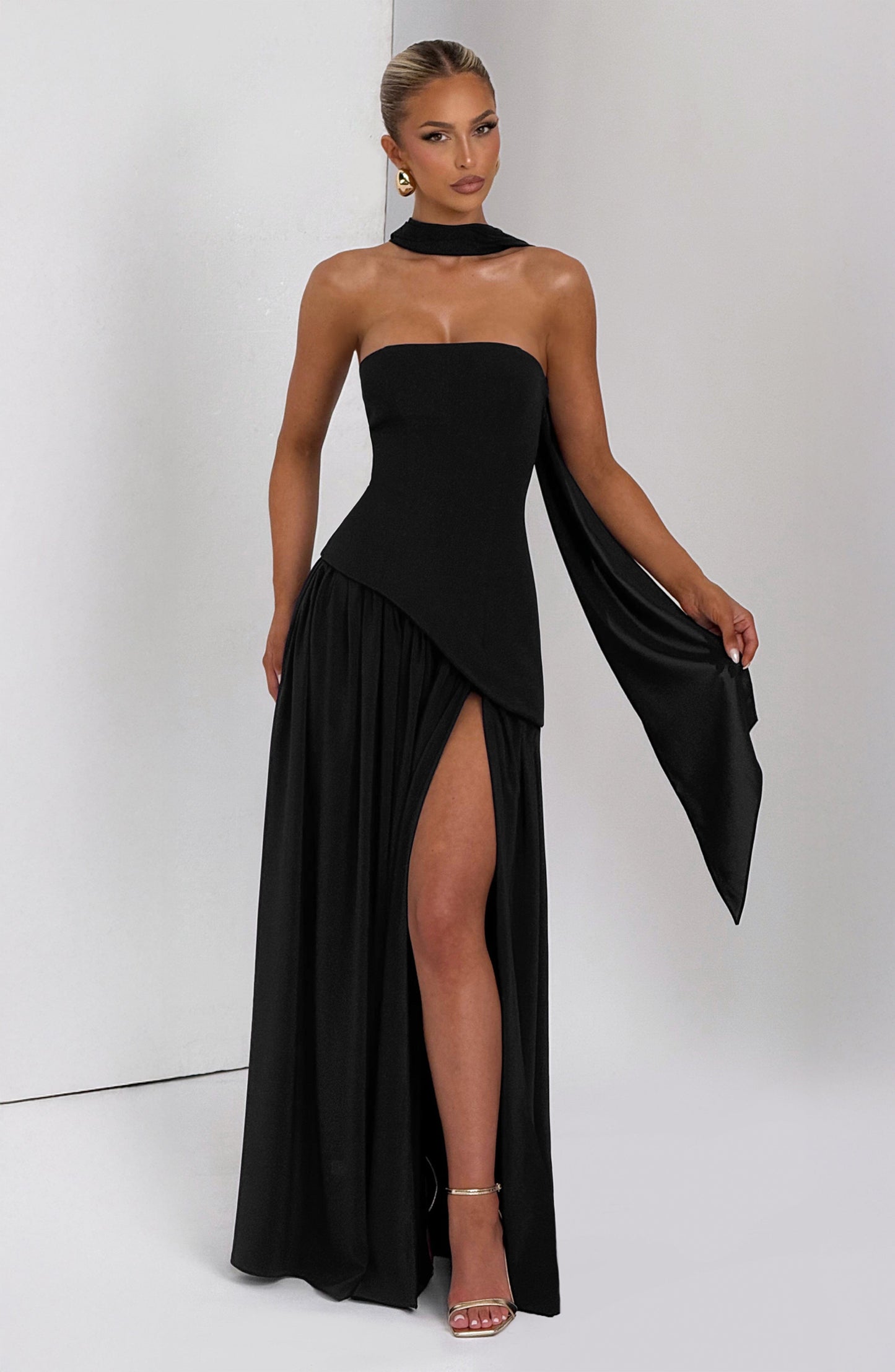 Koriora | Robe longue fendue satinée Twilight Bloom