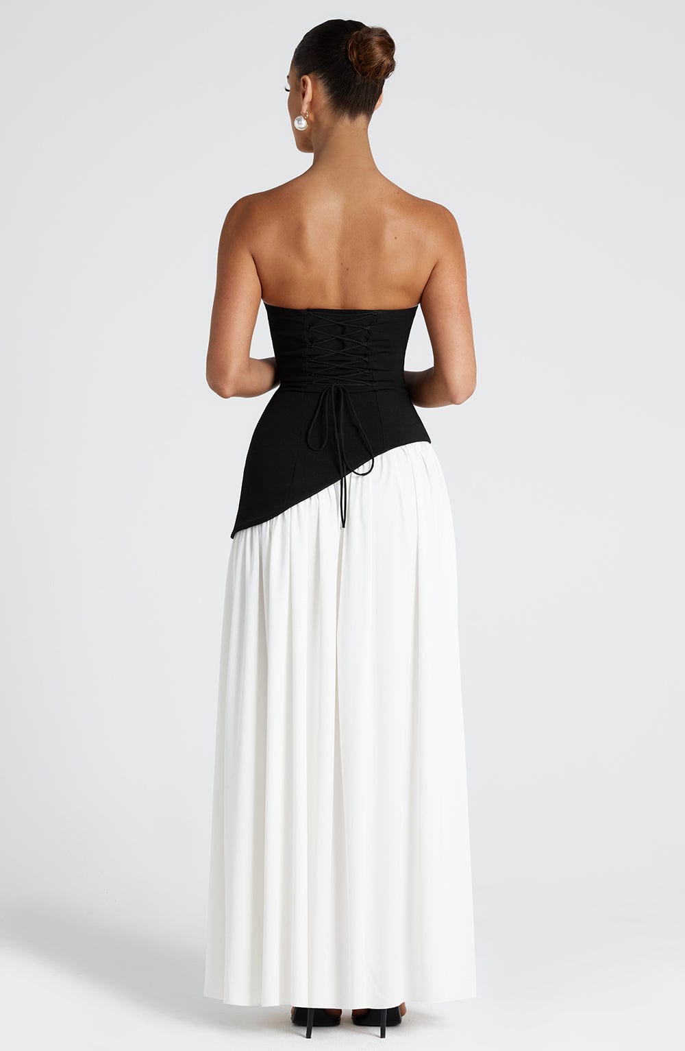 Koriora | Robe longue fendue satinée Twilight Bloom