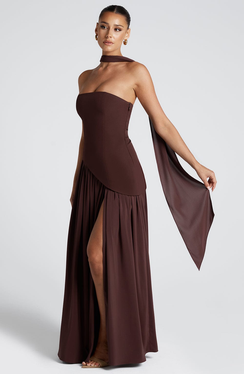 Koriora | Robe longue fendue satinée Twilight Bloom