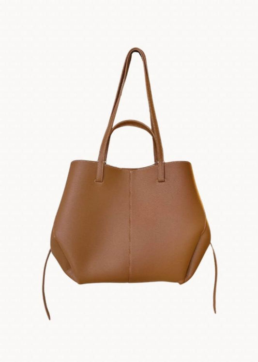 Koriora | Sac Traseur Mila Camel — Silhouette Minimaliste & Élégance Intemporelle