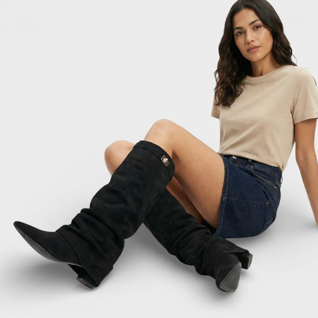Bottes Femme à Bout Pointu & Boucle – Talon Bloc Bas et Tige Plissée