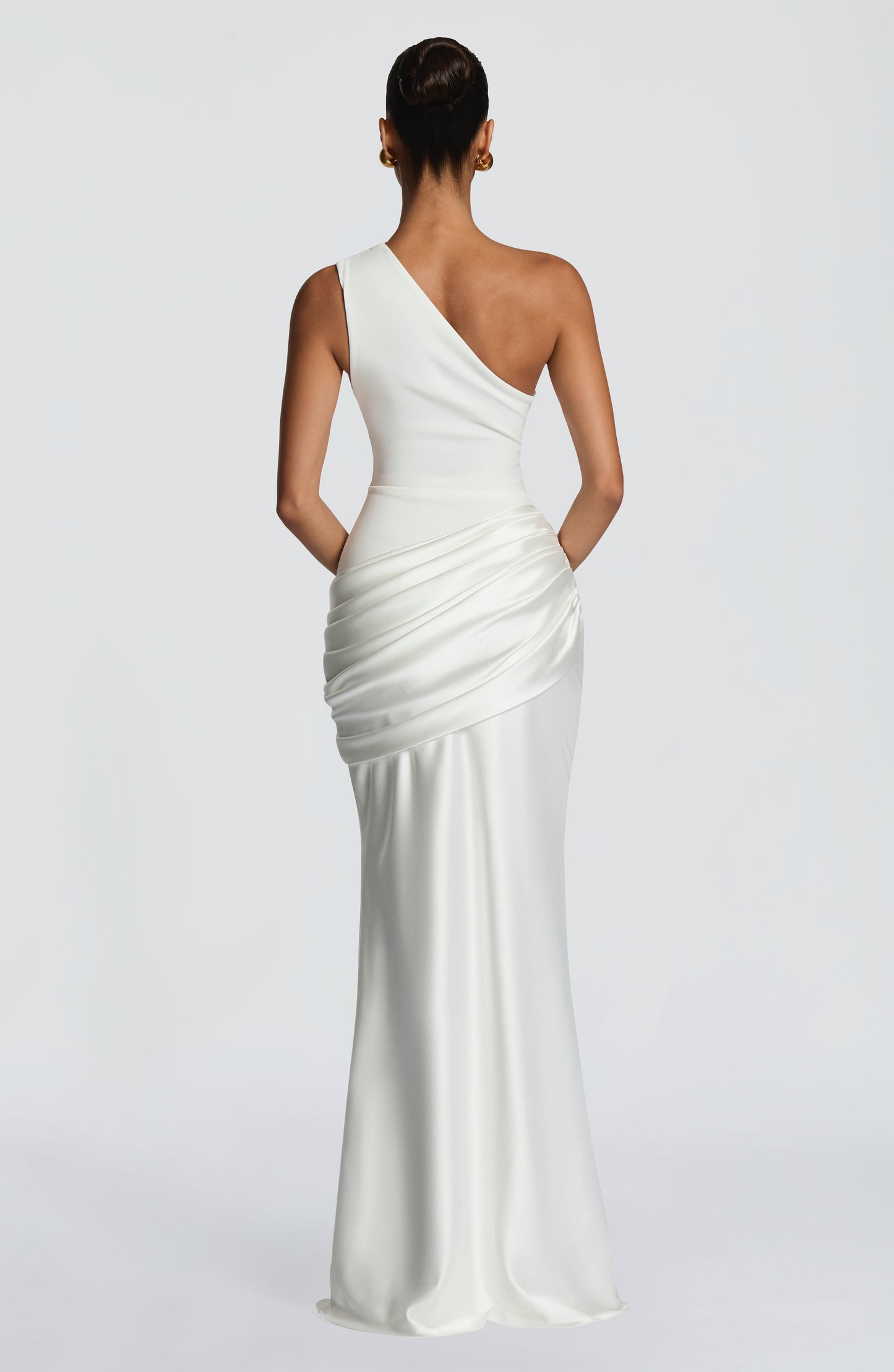 Koriora | Robe longue asymétrique Abbey