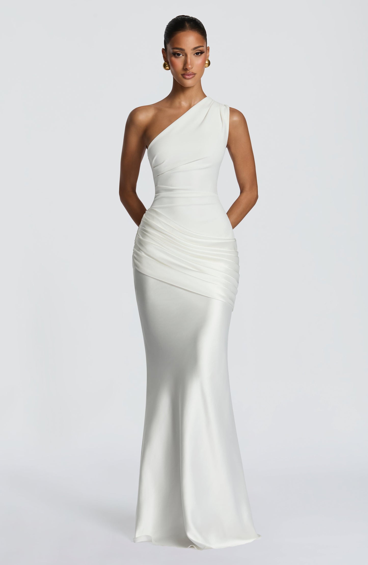 Koriora | Robe longue asymétrique Abbey
