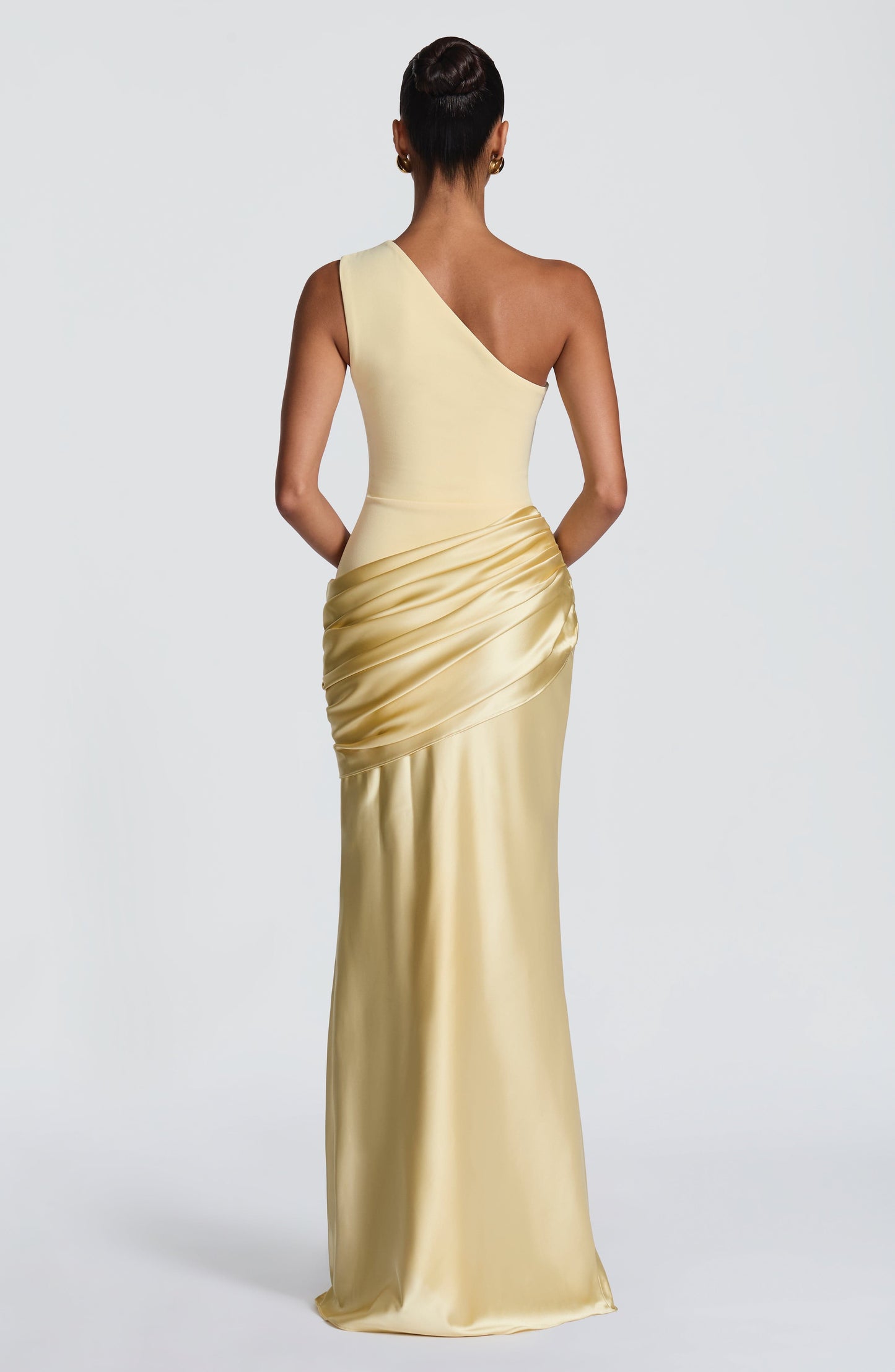 Koriora | Robe longue asymétrique Abbey