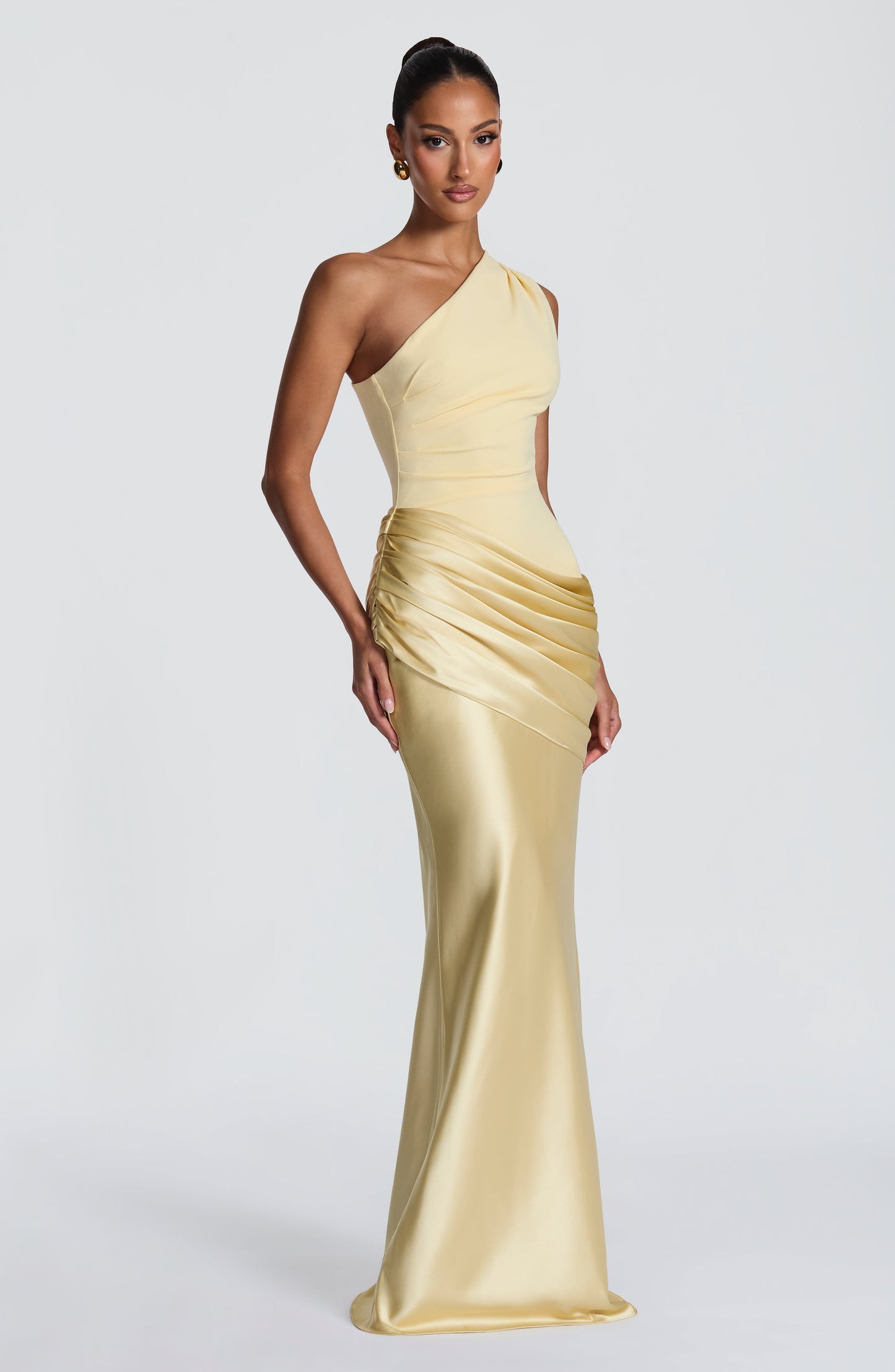 Koriora | Robe longue asymétrique Abbey