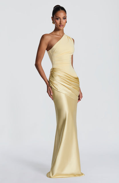 Koriora | Robe longue asymétrique Abbey