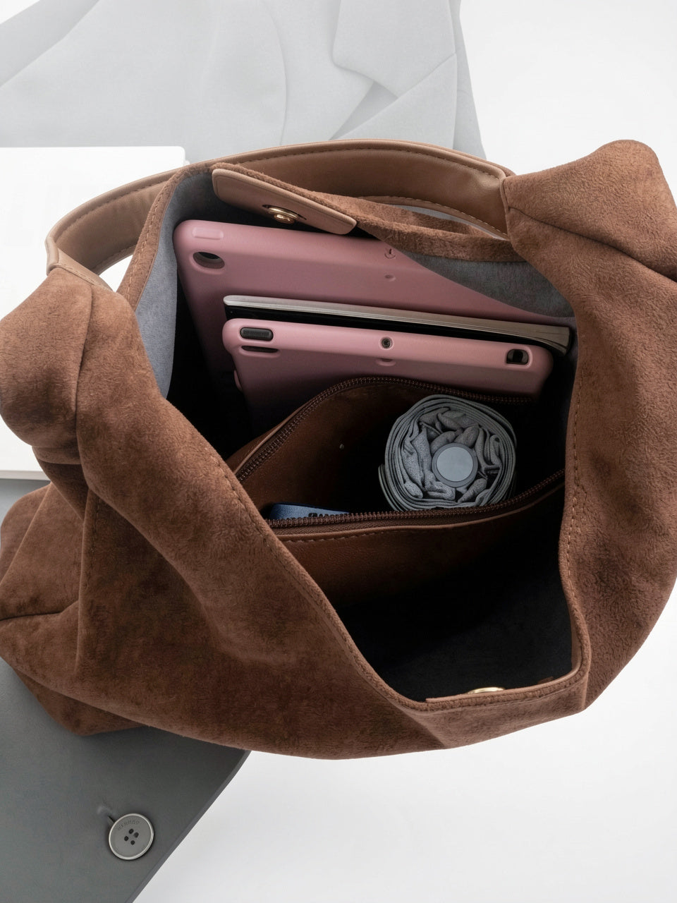 Sac Cabas Femme Grand Format Marron – Effet Cuir, Poche PC & Fermeture Zippée