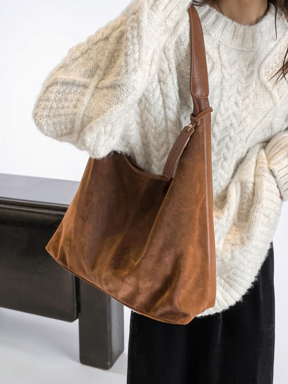 Sac Cabas Femme Grand Format Marron – Effet Cuir, Poche PC & Fermeture Zippée