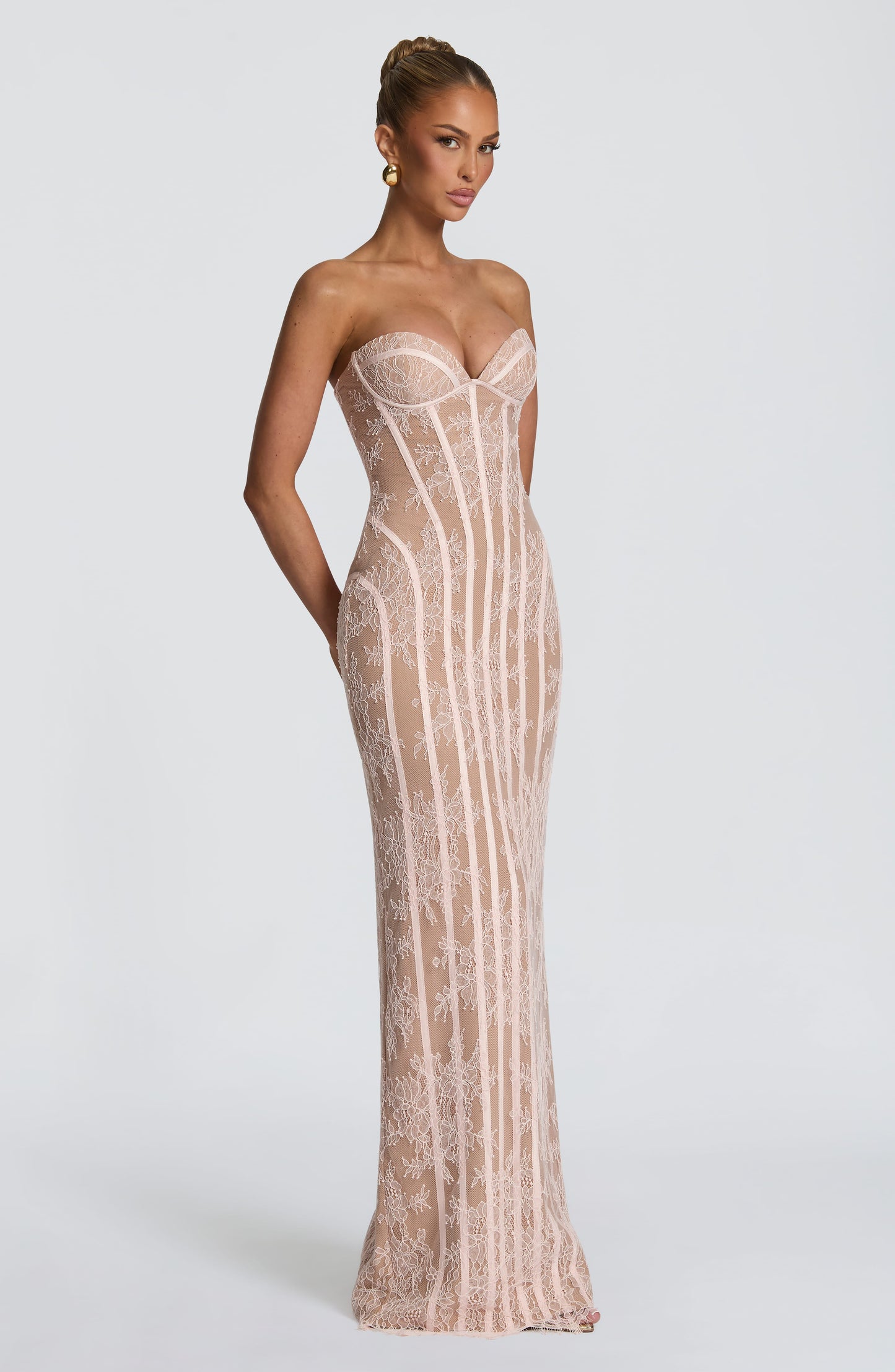 Koriora | Robe Maxi Mina — Corset Dentelle & Colonne Élégante Dos Lacé