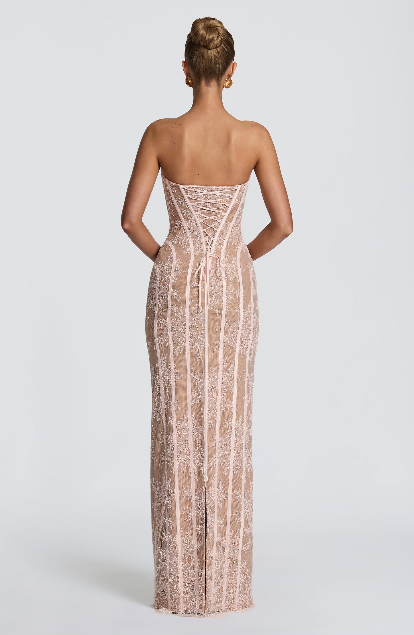 Koriora | Robe Maxi Mina — Corset Dentelle & Colonne Élégante Dos Lacé